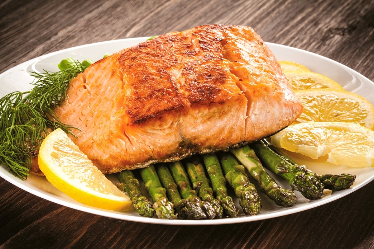 Keto-Friendly Salmon and Asparagus