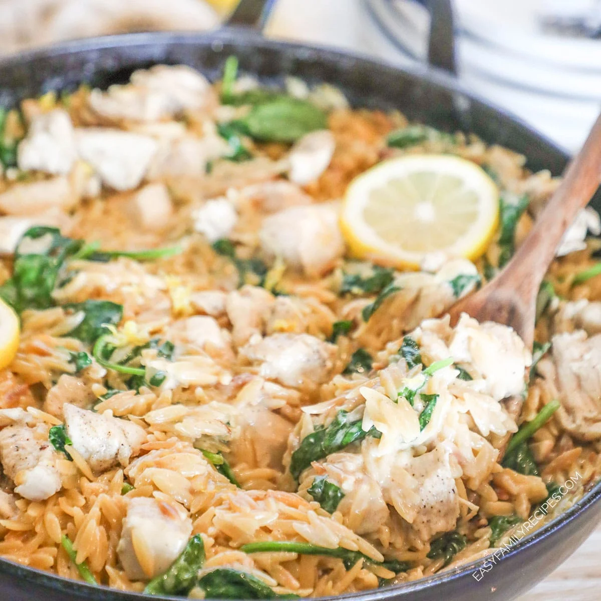 Creamy Lemon Orzo with Spinach – A Quick 20-Minute Dinner